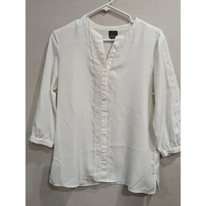 Women's Hinley neckline 3/4 length sleeve white dress shirt by Covington size M